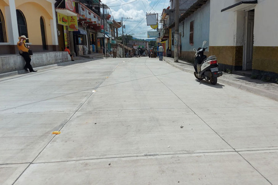 Entrega de calle Barrio el Centro – Municipalidad de Agua Blanca