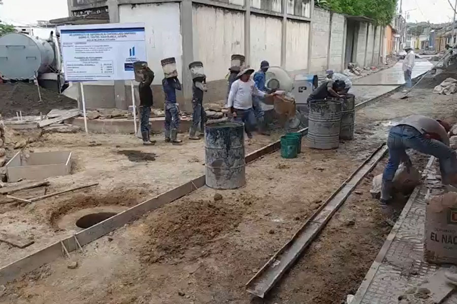 Avances de pavimento Barrio El Centro – Municipalidad de Agua Blanca